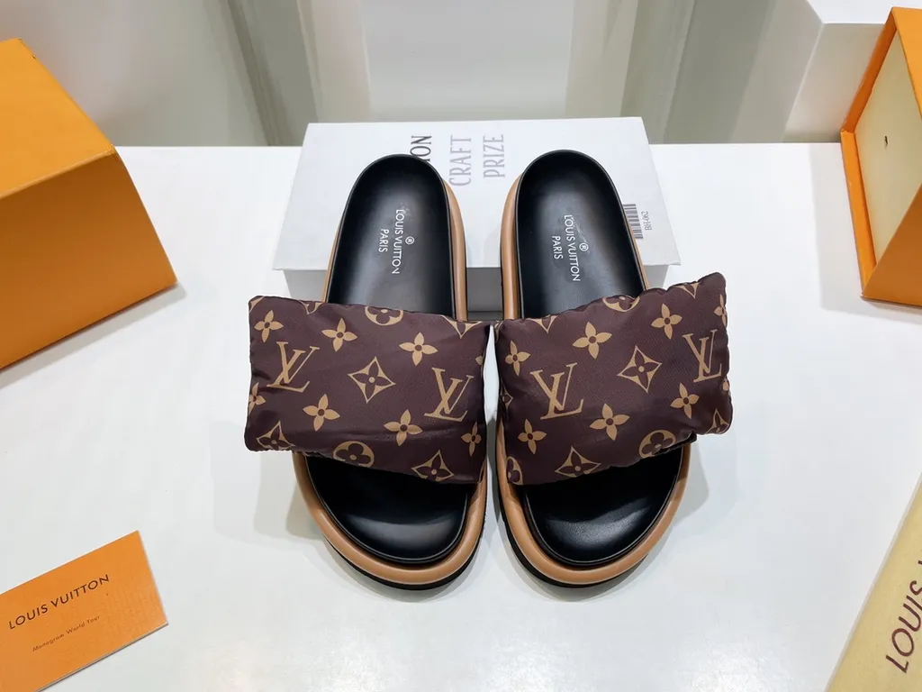 Louis Vuitton Shoe 